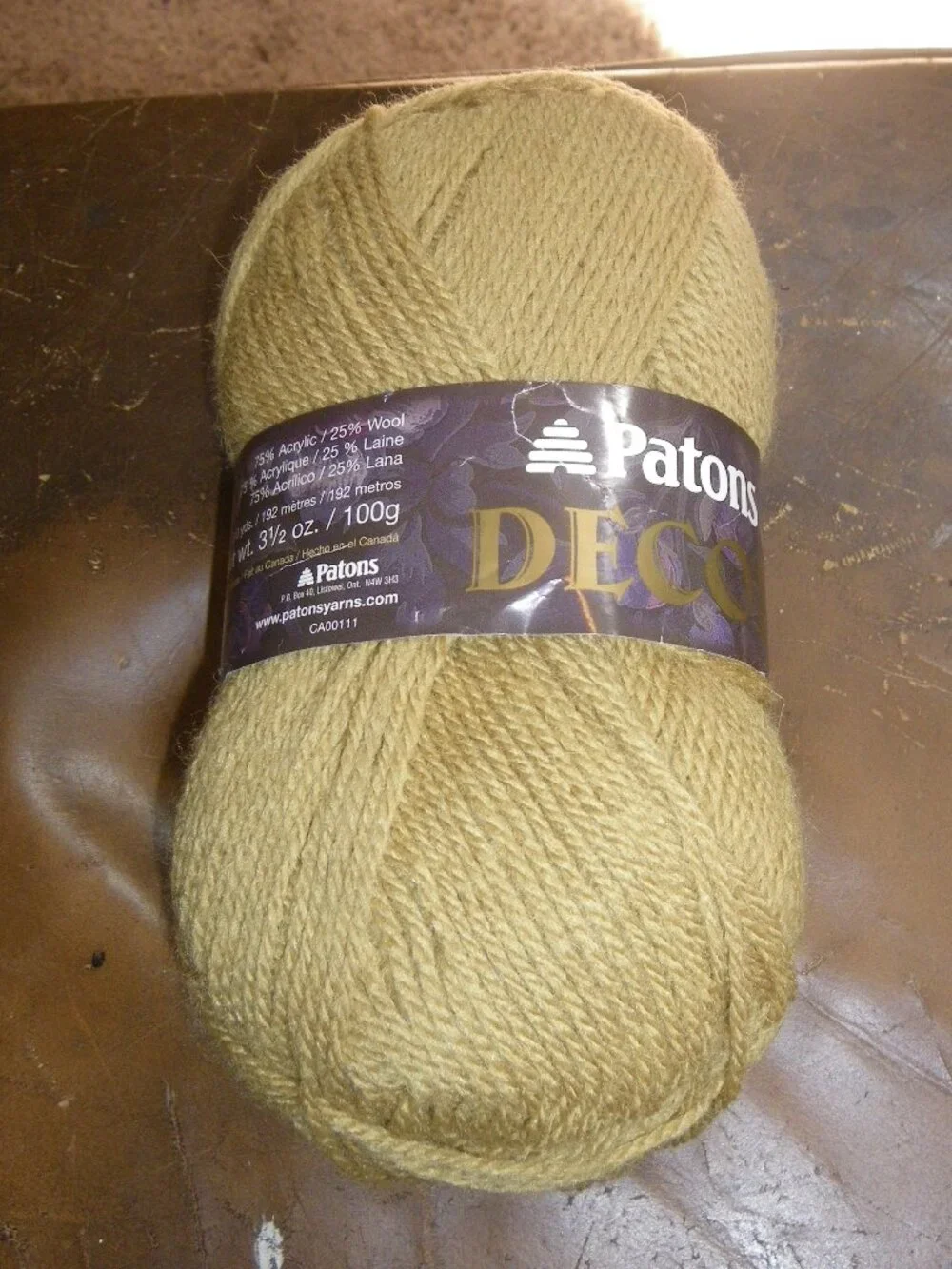 1 Skein Patons Decor Wool Blend Yarn - Color Bronze - 210 yds